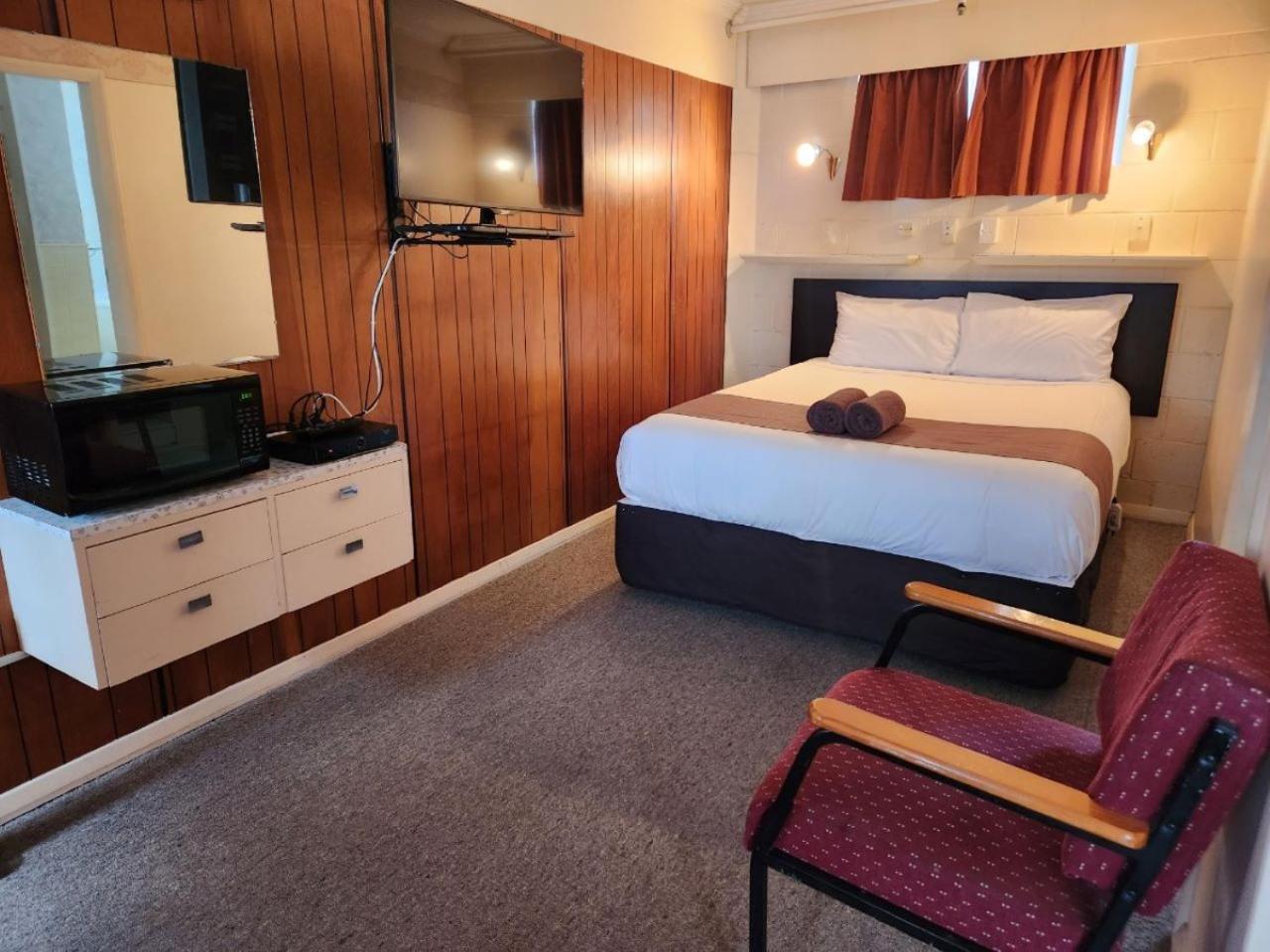 Mayfair Court Motel Tokoroa Buitenkant foto
